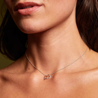 Stříbrný náhrdelník Hot Diamonds Heart DP1086