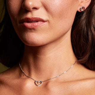 Stříbrný náhrdelník Hot Diamonds Heart DP1089