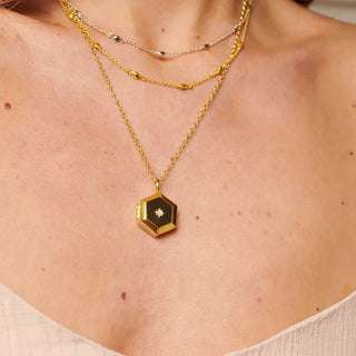 Pozlacený stříbrný náhrdelník Hot Diamonds X Golden Edit Much Loved DP1102