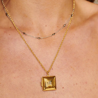Pozlacený stříbrný náhrdelník Hot Diamonds X Golden Edit Much Loved DP1103