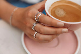 Stříbrný prsten Hot Diamonds Willow DR206