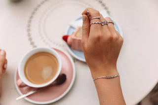 Stříbrný prsten Hot Diamonds Willow DR207